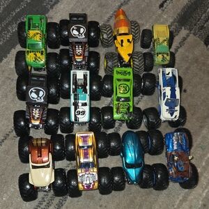 Monster Truck Toy Set - Multicolor